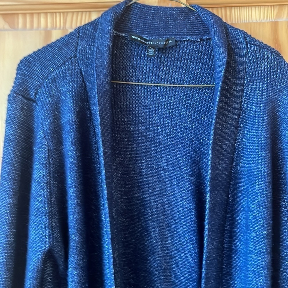 Beautiful WHBM Sweater - Size Large - Picture 3 of 8